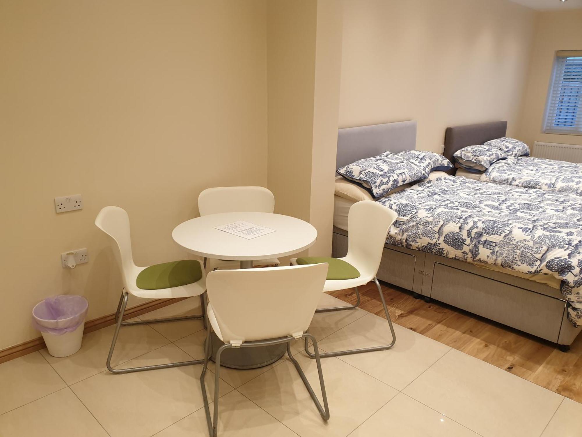 London Luxury Apartments 3 Bedroom Sleeps 8 With 3 Bathrooms 4 Mins Walk To Tube Free Parking Ilford Exteriér fotografie
